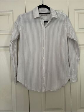 EVERLANE Size 2 White Light Gray Pinstriped Button Down Shirt Cotton Lughtweight